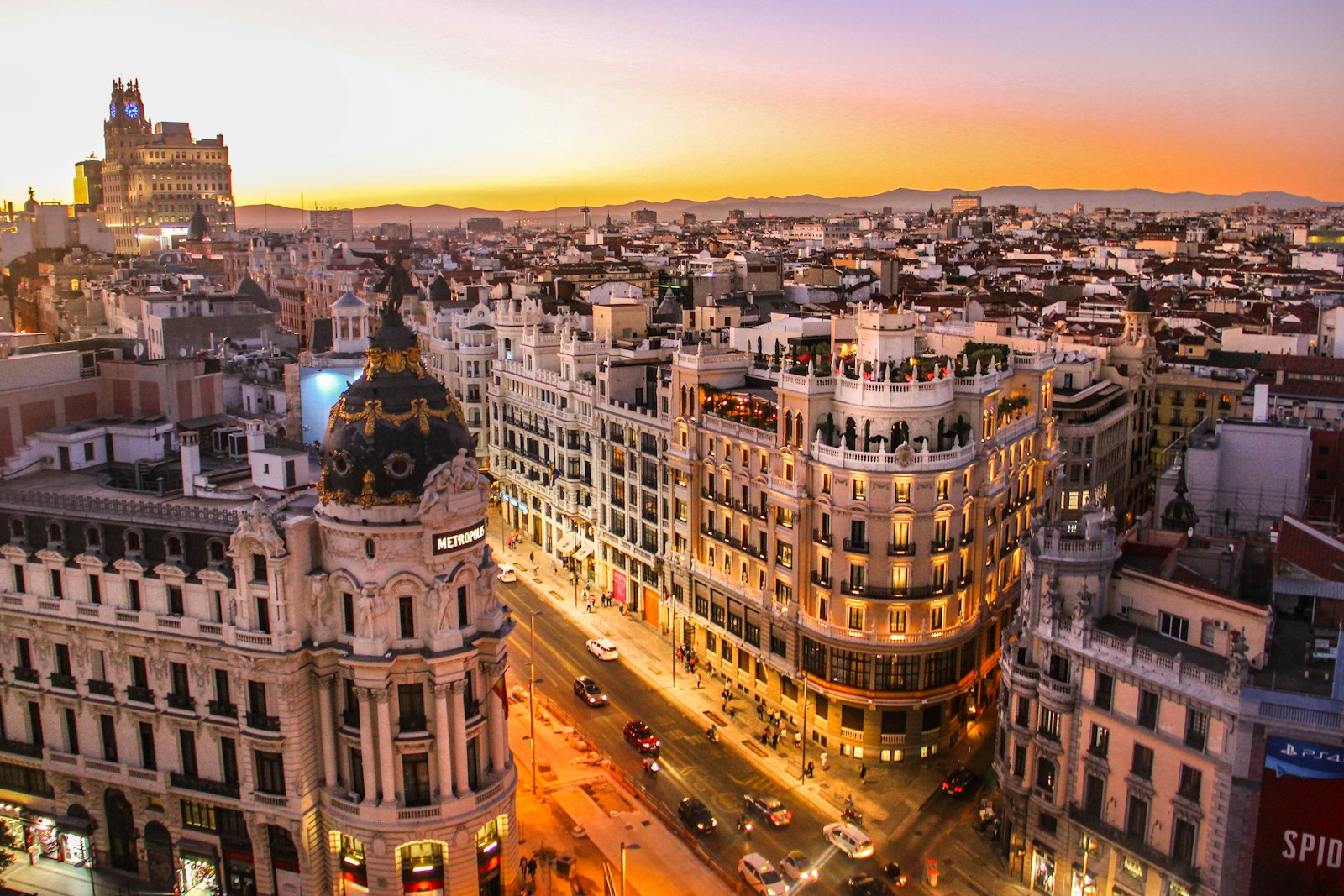 Barselona ve Madrid